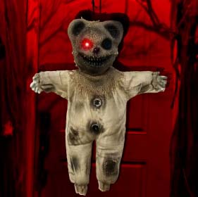 Boneco Urso Amaldiçoado Pendurado 56cm – Decoração Terror Halloween