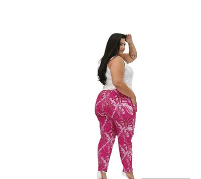 Calça Plus Size em Viscose Florida.