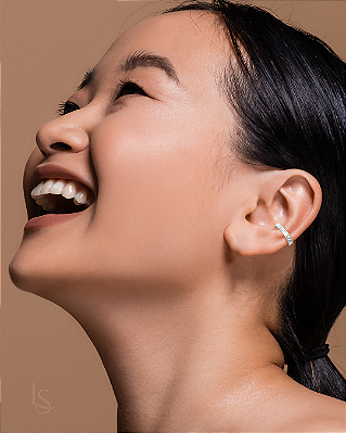 Ear Cuff - brinco de cartilagem de Prata Pura com Textura Martelada