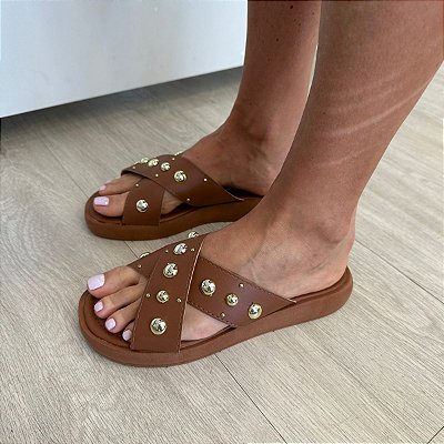 Flat Tayla em X caramelo
