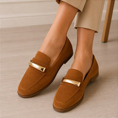 Mocassim Isis caramelo com bridão dourado