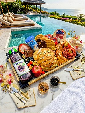 CESTA DELUXE GOLD EXPERIENCE | COM FOLHA DE OURO 24K E IMPORTADOS