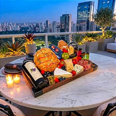 CESTA DELUXE MANHÃ PERFEITA EXPERIENCE | COM FOLHA DE OURO 24K E IMPORTADOS
