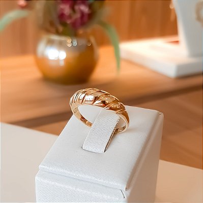 Anel design crossaint