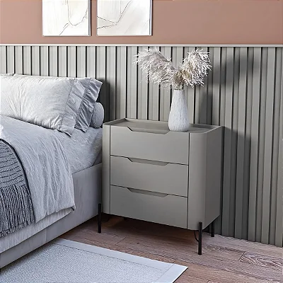 Mesa de Cabeceira 3 Gavetas 68cm em MDF e Pés de Metal