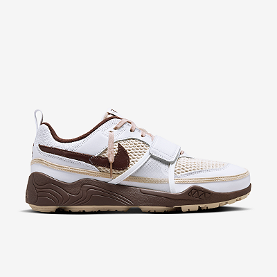 Tênis Travis Scott x Nike Zoom Field Jaxx Light Chocolate Marrom