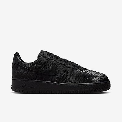 Tênis Kobe x Nike Air Force 1 Low Black Mamba Preto