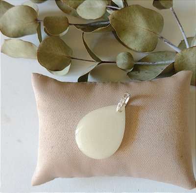 Pingente Gota de Leite