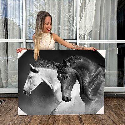 Quadros Decorativos Canvas Cavalos Selvagens Preto e Branco Horizontal