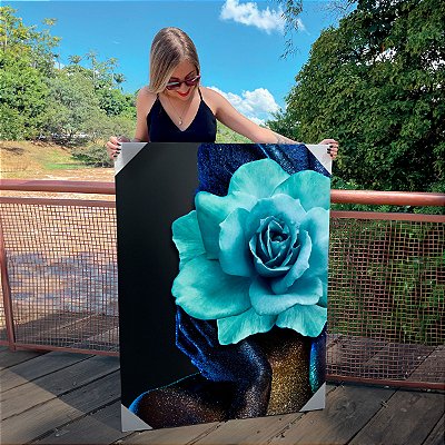 Quadro Decorativo Canvas Floral Rosa Na Cor Azul Vertical