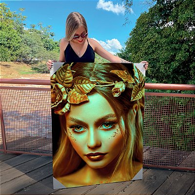 Quadro Decorativo Canvas Mulher Beleza Feminina Olhos Amarelos e Coroa de Flores Vertical
