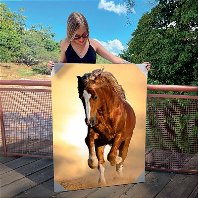 Quadro Decorativo Canvas Animal Cavalo Marrom Selvagem ao Por do Sol Vertical