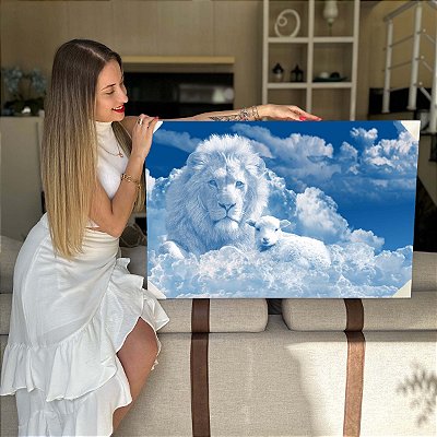 Quadro Decorativo Flutuante Composição Abstrata de Imagem de Leão em uma Nuvem Horizontal