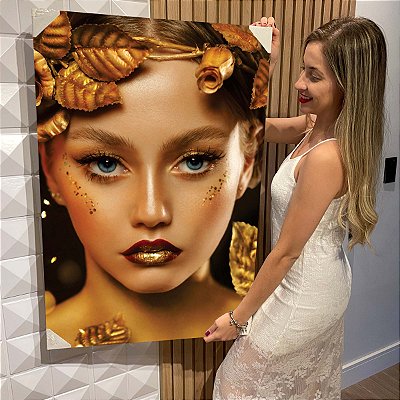 Quadro Decorativo Flutuante Mulher Beleza Feminina Batom Gold Coroa de Flores Vertical