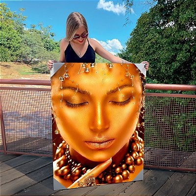 Quadro Decorativo Canvas Rosto Feminino Dourado com Jóias Vertical