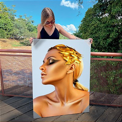 Quadro Decorativo Canvas Mulher Olhos Fechados Perfil Detalhes Dourados