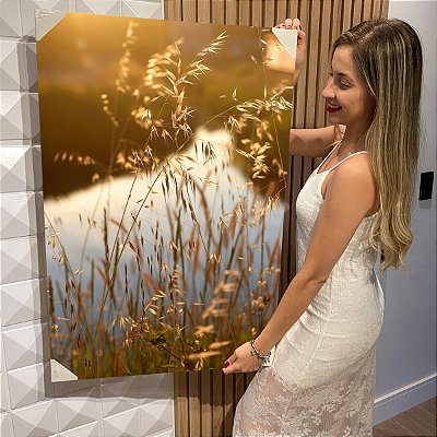 Quadro Decorativo Flutuante Paisagem Lago ao Entardecer Vertical