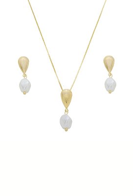 Conjunto de Pérolas com Base Texturizada Ouro