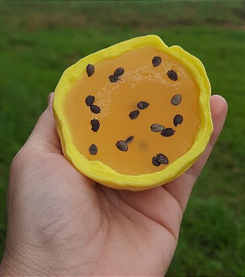 Sabonete Artesanal Fatia de Maracujá | Com Sementes Naturais