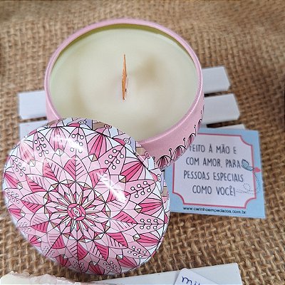 Vela Aromática 100% Vegetal | Pavio de Madeira e Lata Decorada