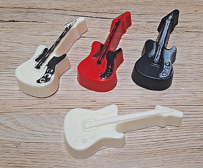 Kit Guitarra em Sabonete Artesanal | A Melodia do Carinho