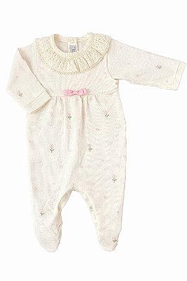 Macacão em Tricotil Off Gola Casinha Bordado Poá e Flor Rosa Nina