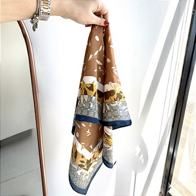 Lenço Estampado Marrom