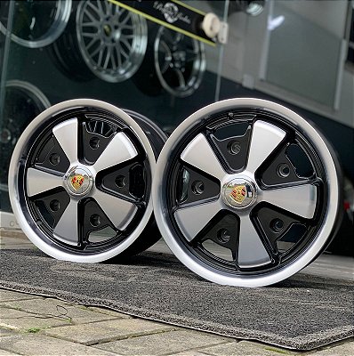 RODA 911 FUCHS PRETA DIAMANTADA ARO 15X4,5 E 15X6,5 FURAÇÃO 5X205