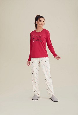 Pijama feminino adulto com calça estampada.