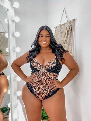 Body Plus Size Estampado Felina