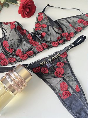 Conjunto Rosas de Maio