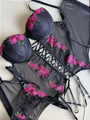 Espartilho Primavera Trançado  Plus Size