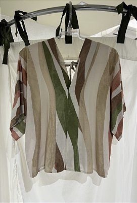 BLUSA MANGA MORCEGO AMARRAÇÃO (VESTE P ao G)
