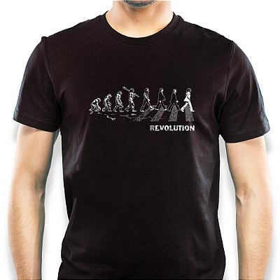 Camiseta Beatles Evolution / Revolution Premium com mangas curtas na cor preta