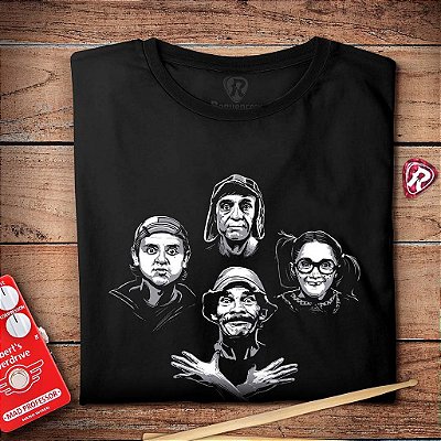 Oferta Relâmpago - Camiseta P e G Masculina preta Chavis Rhapsody Premium