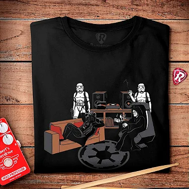 Oferta Relâmpago - Camiseta P Feminina Preta Darth Vader Relax Premium