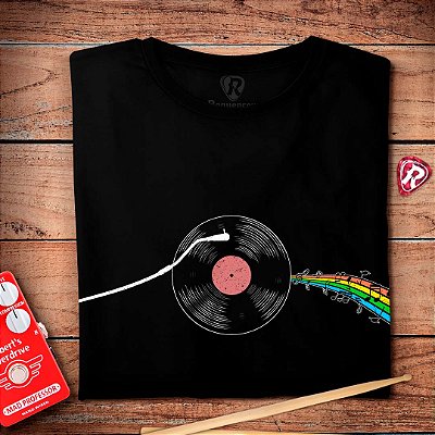 Oferta Relâmpago - Camiseta M Preta Vinil Dark Sound of The Moon Premium