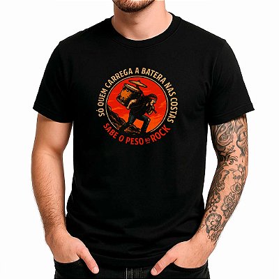 Camiseta Só que carrega a batera nas costas sabe o peso do rock adulto com mangas curtas na cor preta