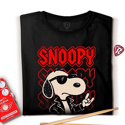 Camiseta Snoopy Rock and Roll para adulto com mangas curtas na cor Preta premium