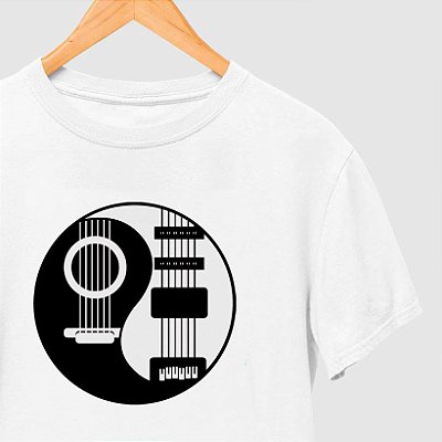 Camiseta Yin Yang Guitarras com mangas curtas na cor branca premium