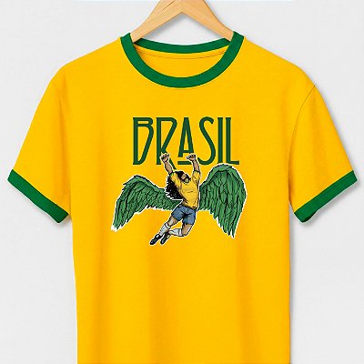 Camiseta Led Anjo Verde e Amarelo na cor amarela com gola e punhos verdes com mangas curtas premium