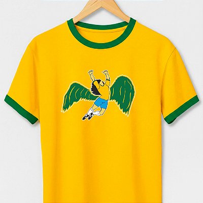 Camiseta Led Anjo Vede e Amarelo na cor amarela com gola e punhos verdes com mangas curtas premium
