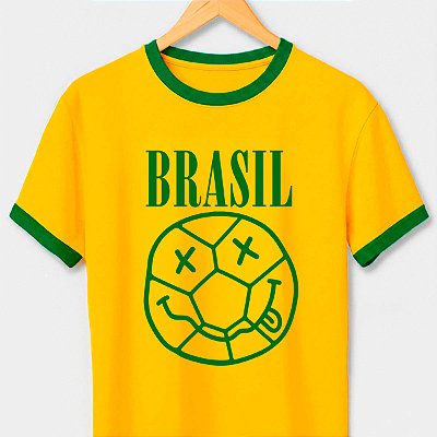 Camiseta Brasil Smile Nirvana amarela com gola e punhos verdes premium