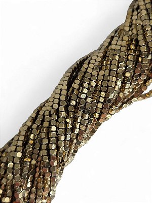 Hematita Dourada Micro Cubo Facetado