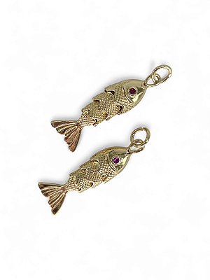 Pingente Peixe Articulado Micro Dourado