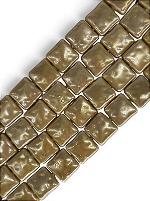Pérola Shell Quadrada Dourada