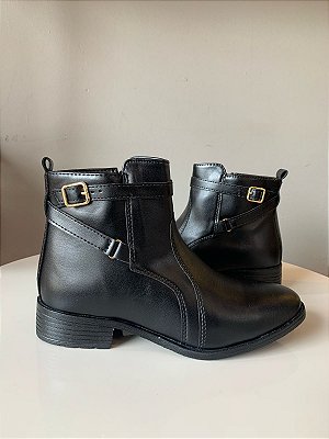 Bota Rasteira Cano Curto Cíntia Preto