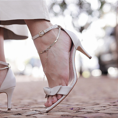 Sandália Capri Salto Fino Off White - K. Daher