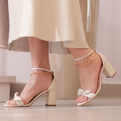 Sandália Capri Salto Bloco Off White - K. Daher