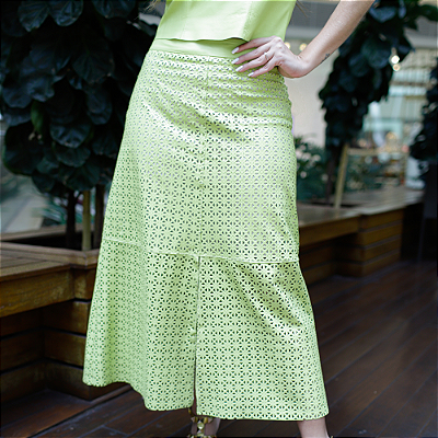 Saia Midi Couro Pelica Inteira Recortes a Laser Lima - Karine Daher